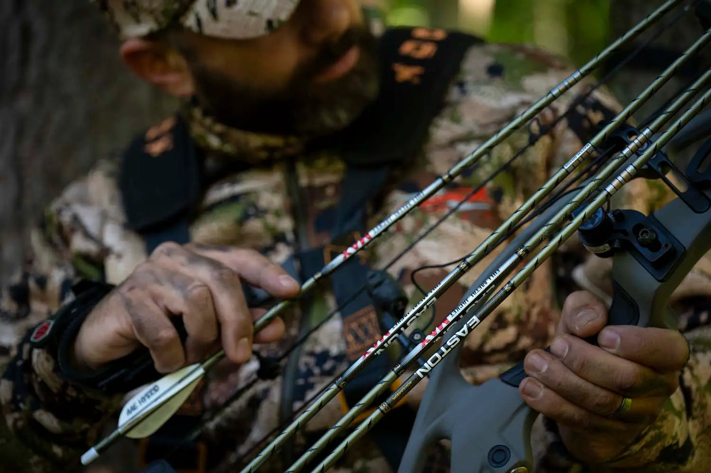 Easton 5MM FMJ MAX FACTORY FLETCHED 6 pack