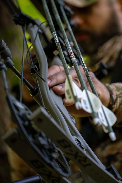 Easton 5MM FMJ MAX FACTORY FLETCHED 6 pack
